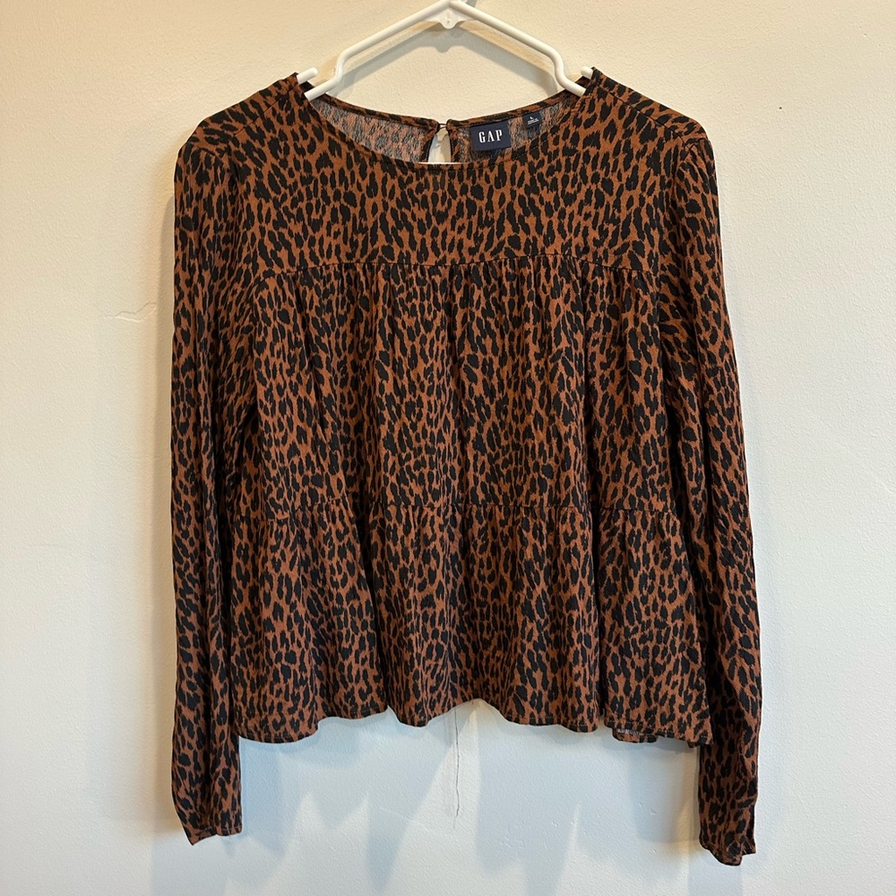 GAP Animal Print Flowy Blouse. Size L.